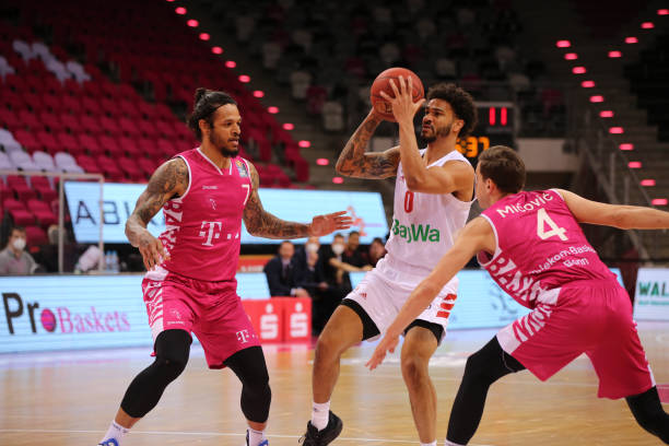 离不开主帅 离不开主帅