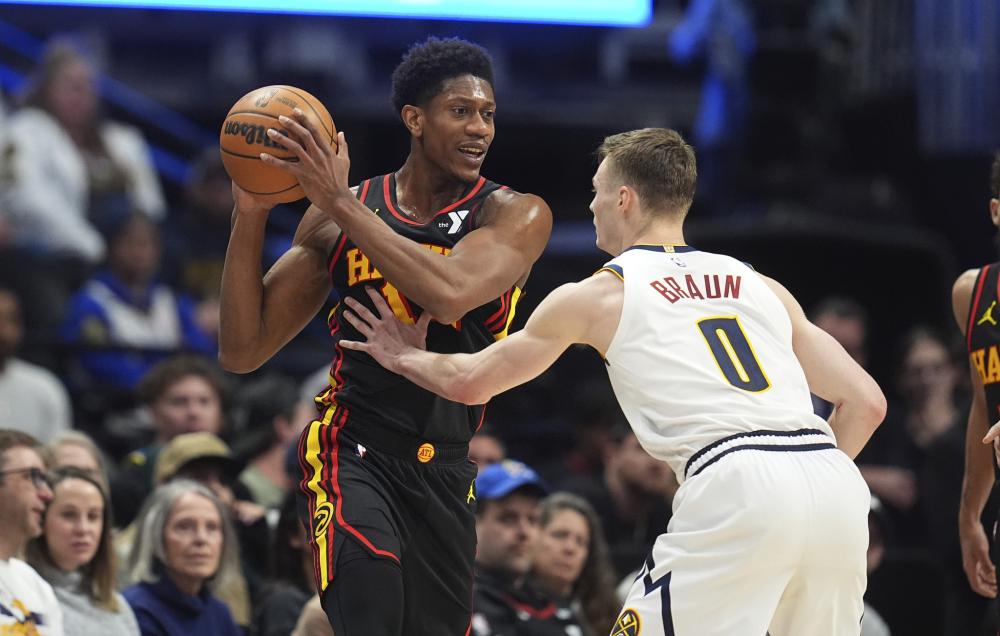 更让防线岌 更让防线岌