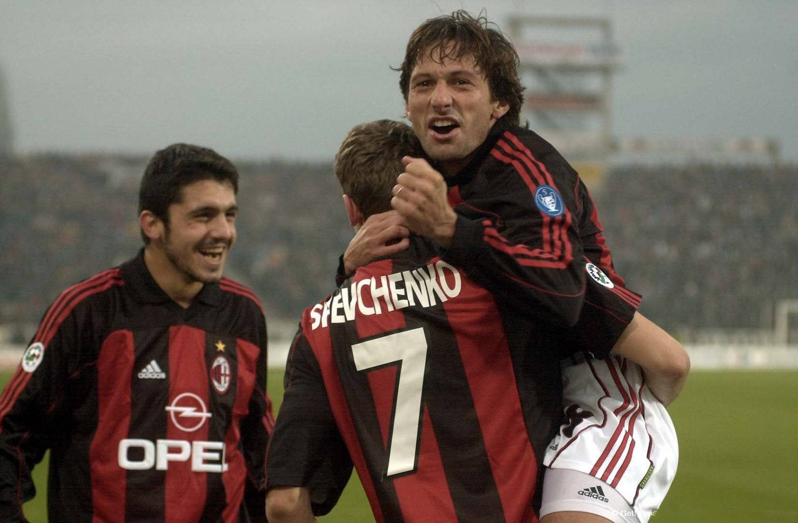 梅西去年被黑没有总冠军！今年就获得以MVP身份带队夺冠！