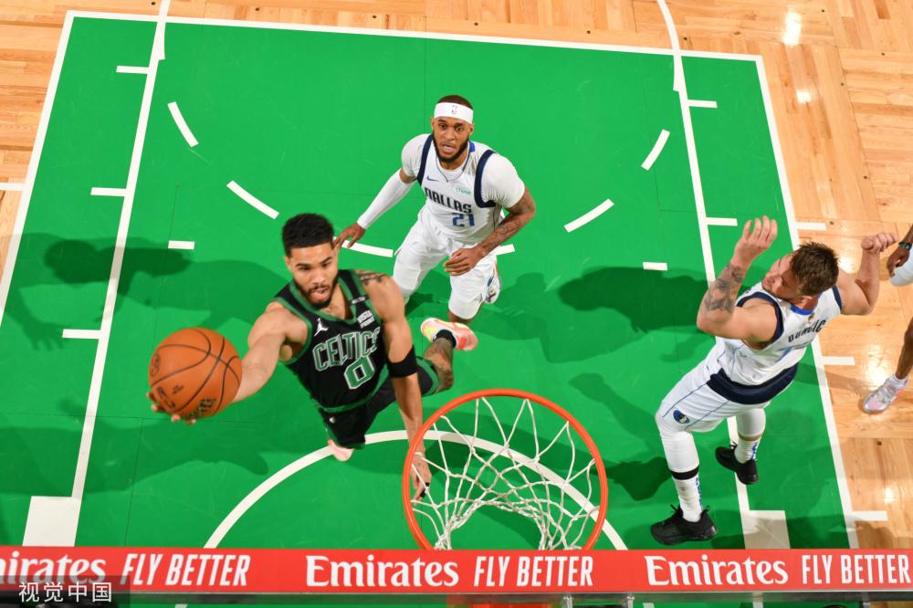 《名侦探柯南：绯色的子弹》中字版终极预告公布 危险正在逼近